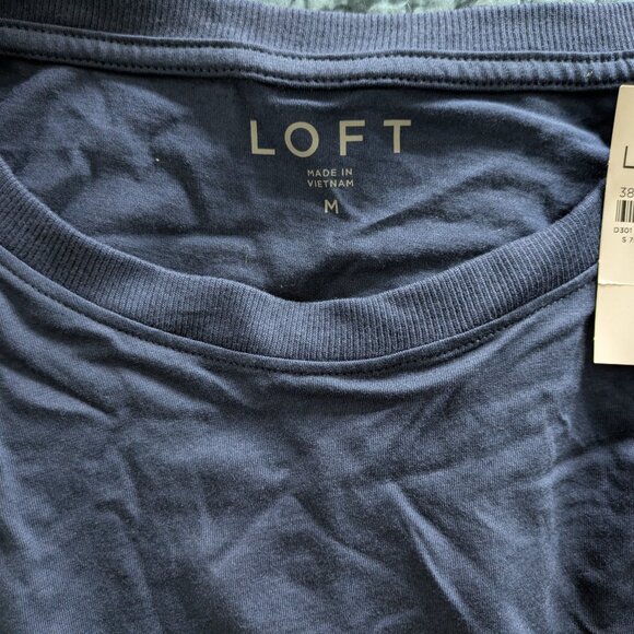NWT LOFT Side Tie Modern Tee - Picture 3 of 3